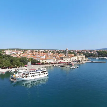 Mira-2 By Interhome * Pinezići