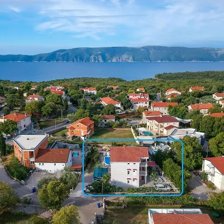 Mira-2 By Interhome Pinezići